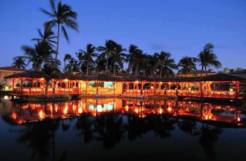 Natura Park Beach & Spa Eco Resort Punta Cana Exterior photo The resort at night